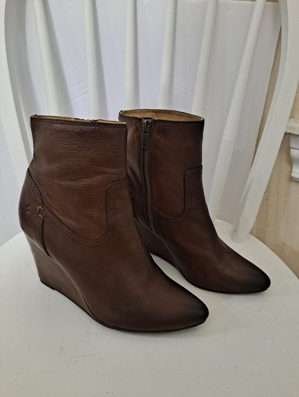 Women's 6.5 Frye Brown Leather Wedge Ankle Boots